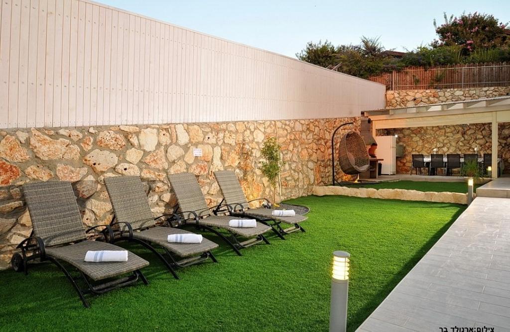 Between Sunrise And Sunset Suites Ya'ara Extérieur photo