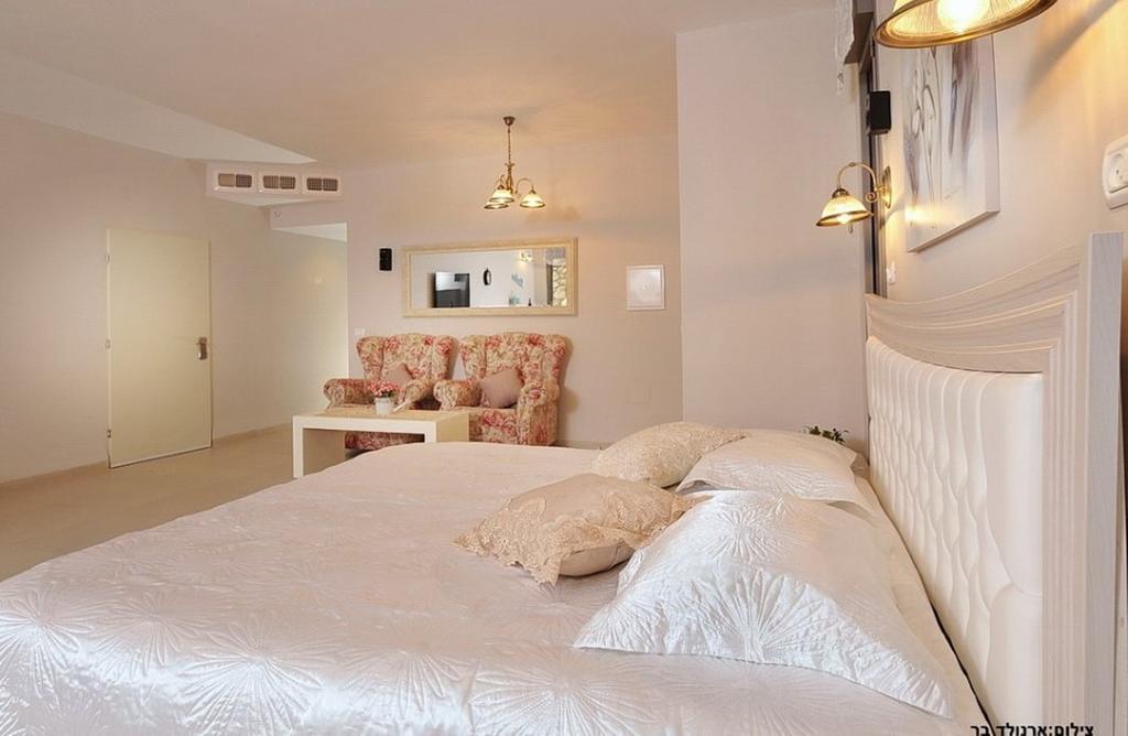 Between Sunrise And Sunset Suites Ya'ara Extérieur photo