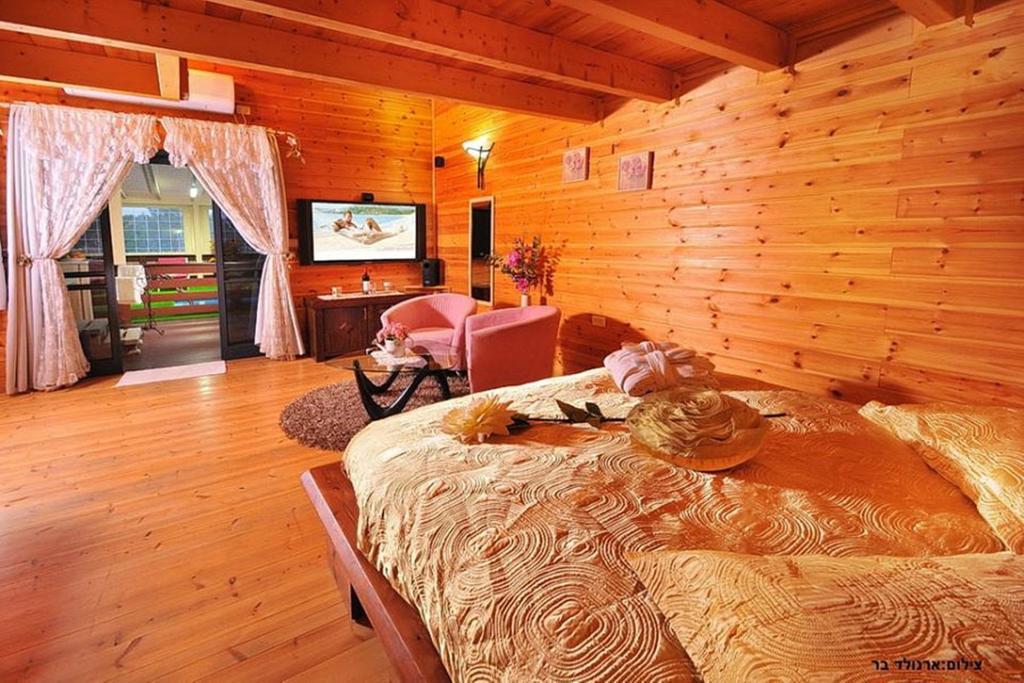 Between Sunrise And Sunset Suites Ya'ara Extérieur photo